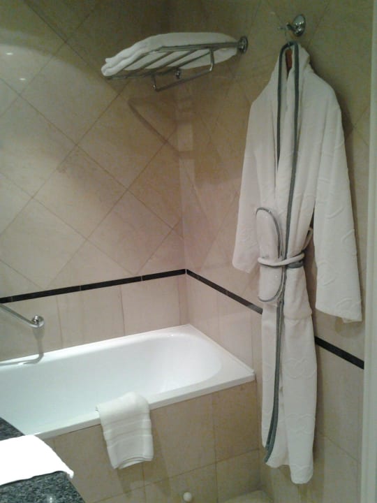 Ванная комната. Sofitel Budapest Chain Bridge