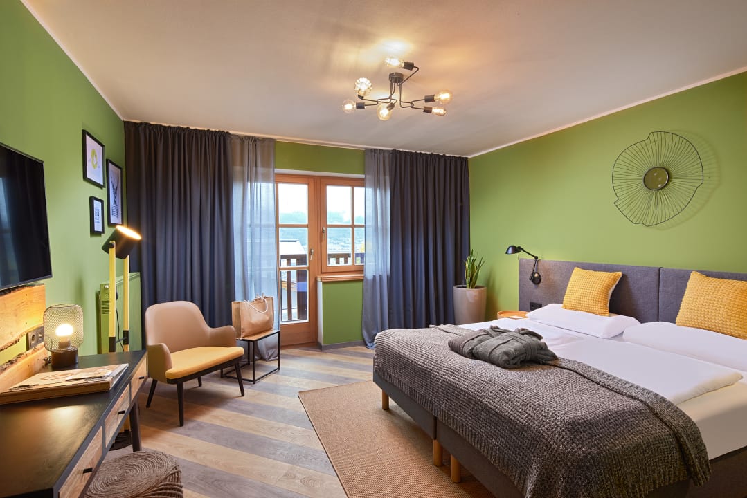 Zimmer ever.grün KAPRUN 