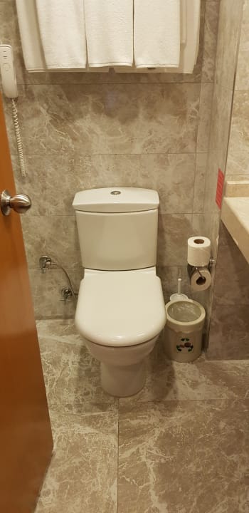 Zimmer Miramare Queen Hotel