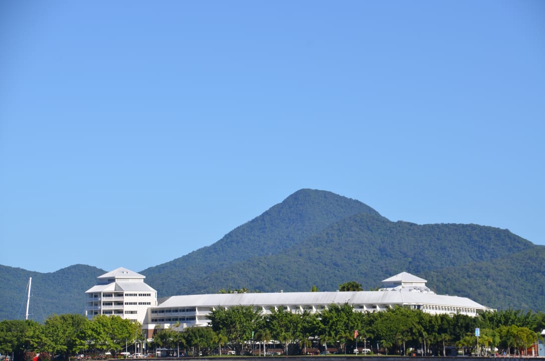 Außenansicht Hotel Shangri-La The Marina Cairns