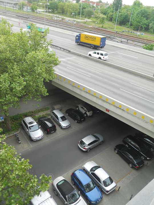 Blick aus dem Zimmer Hotel Prinzregent by Centro Comfort