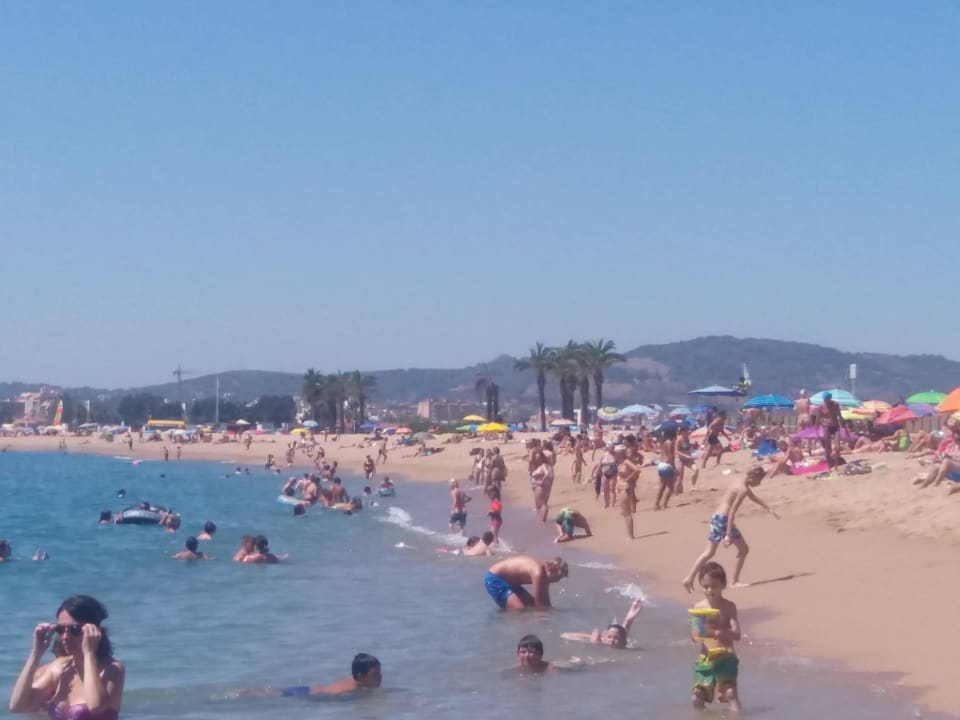 Plaza CAPRICI BEACH HOTEL & SPA