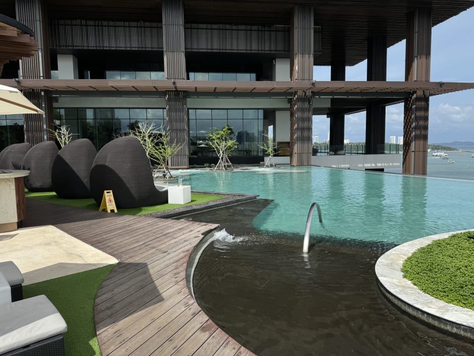 Pool Hilton Pattaya