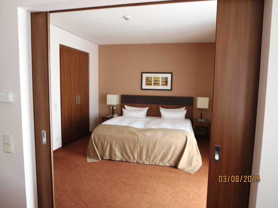 Zimmer 414, Blick aus Wohnzimmer Dorint Hotel am Dom Erfurt