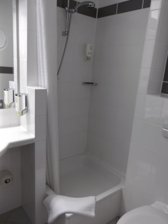 Bad mit Dusche Balance Hotel Leipzig Alte Messe