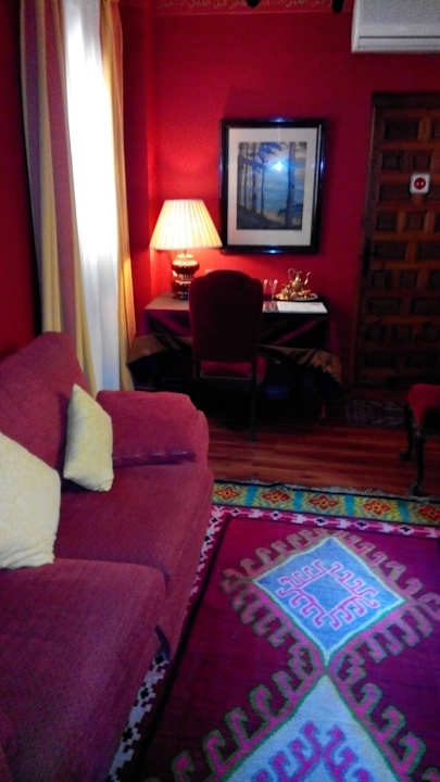 Внутренние интерьеры отеля Hotel Almunia de San Miguel