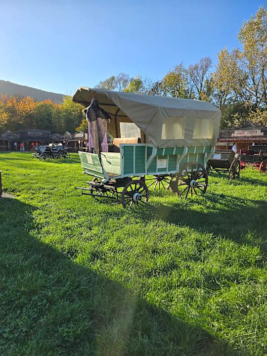 Außenansicht Zündstoff-City Western-Motel
