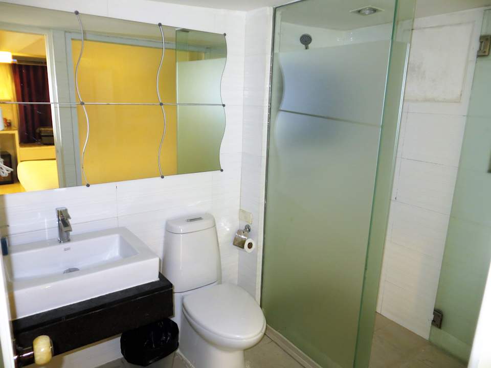 Zimmer Citin Sukhumvit 11 by Compass Hospitality