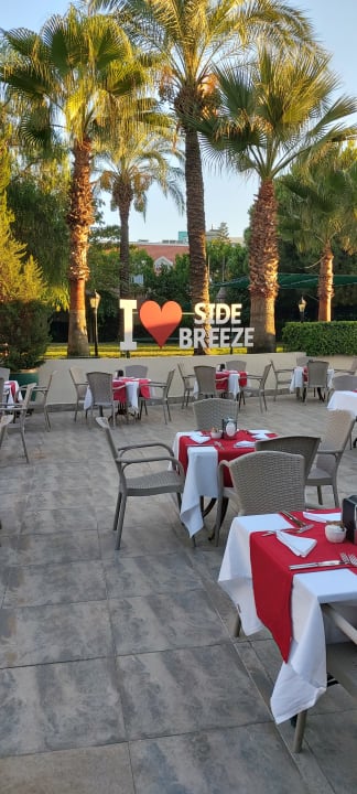 Gastro Side Breeze Hotel