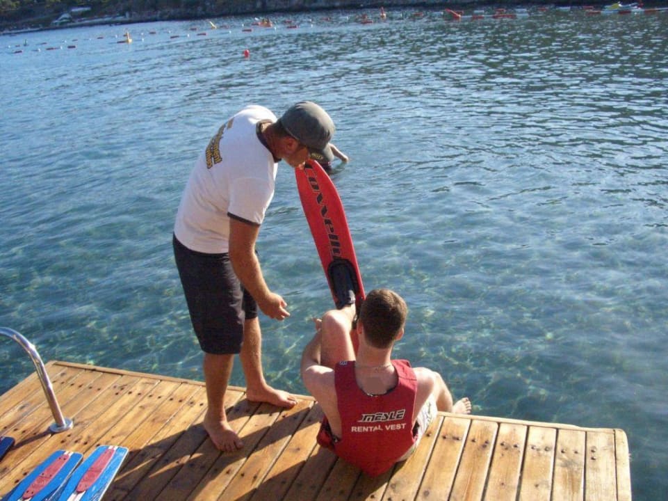 Vorbereitungen zum Wasserski fahren Selectum Collection Bodrum