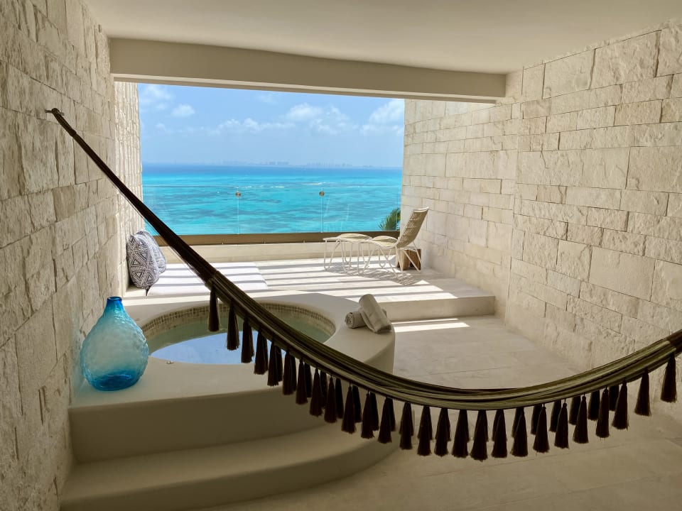 Zimmer Impression Isla Mujeres by Secrets - Adults Only