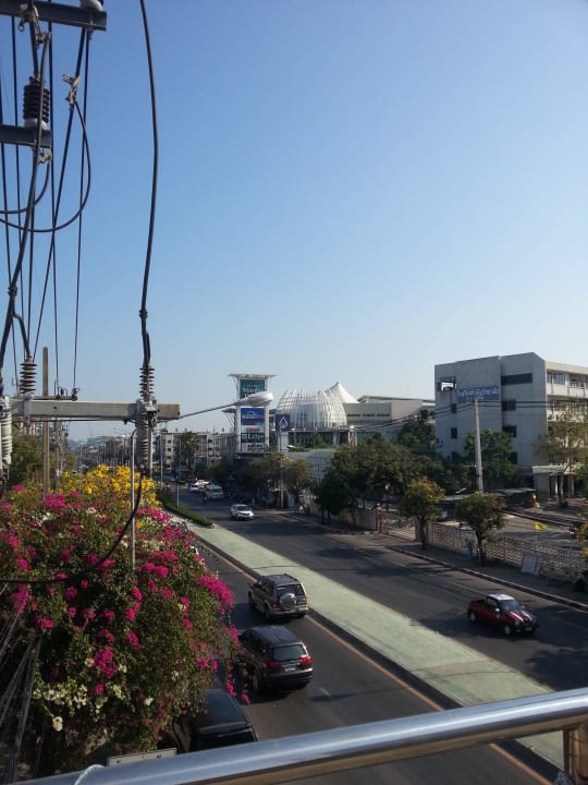 Blick zum Market Village Sunshine Hotel