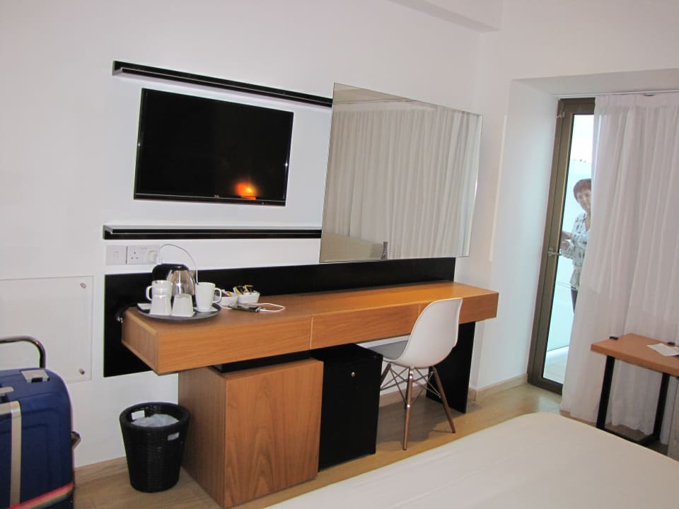 Zimmer Crystal Springs Beach Hotel