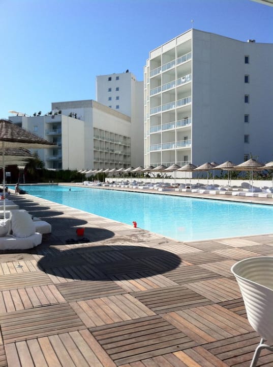 Pool samt Hotel Hotel SU & Aqualand