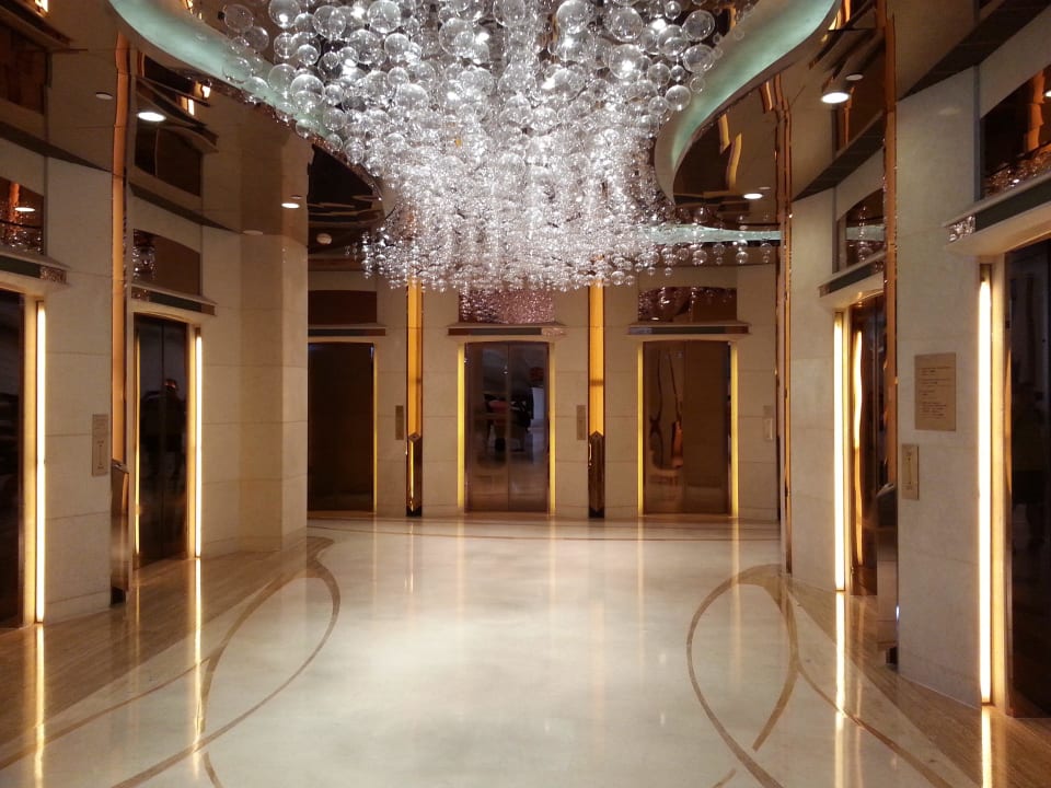 Zugang zum Lift Hotel Harbour Grand Hong Kong