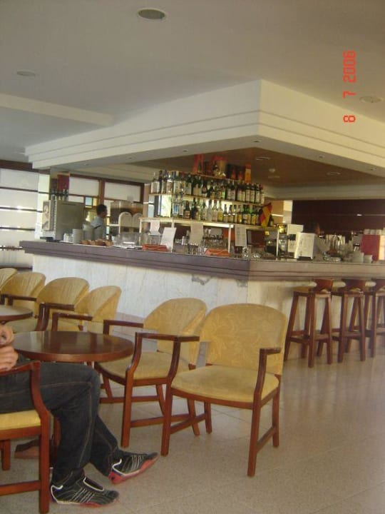 Hotelbar innen Globales Cala Bona