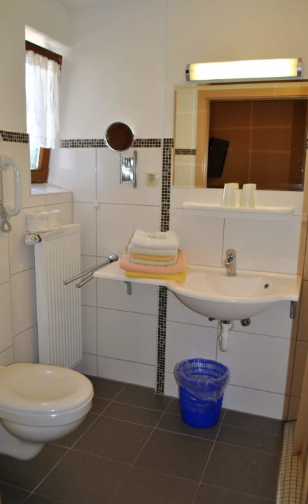 Badezimmer Landhotel Spessartruh