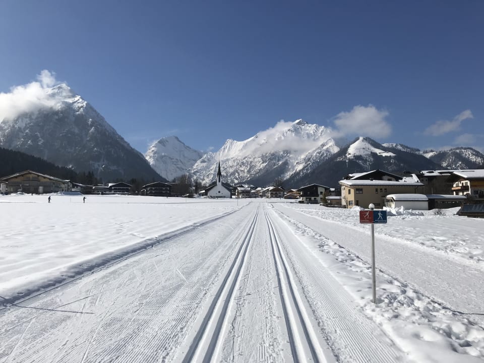 Direkter Einstige in die LL-Loipe am Hotel Das Karwendel - Ihr Wellness Zuhause am Achensee