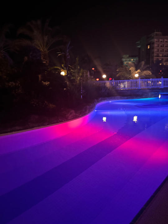 Pool Royal Wings Hotel