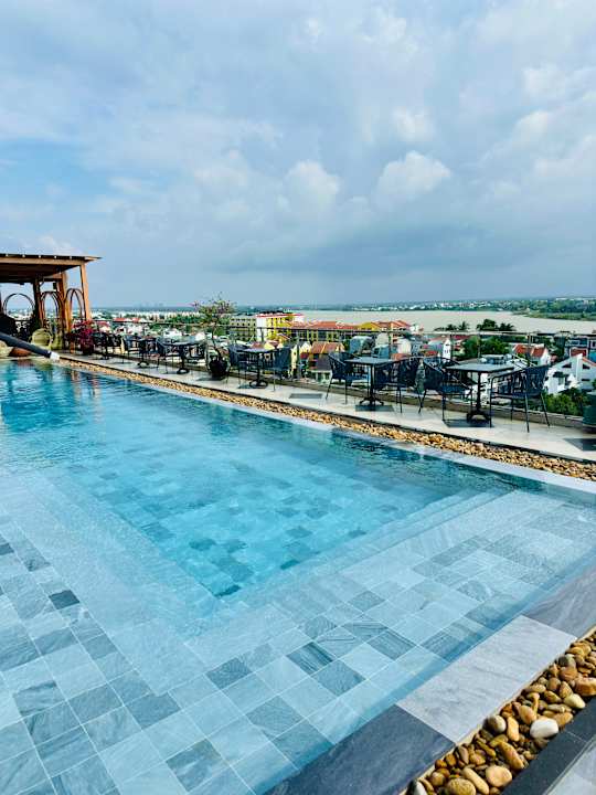 Pool Hotel Royal Hoi An - MGallery Collection