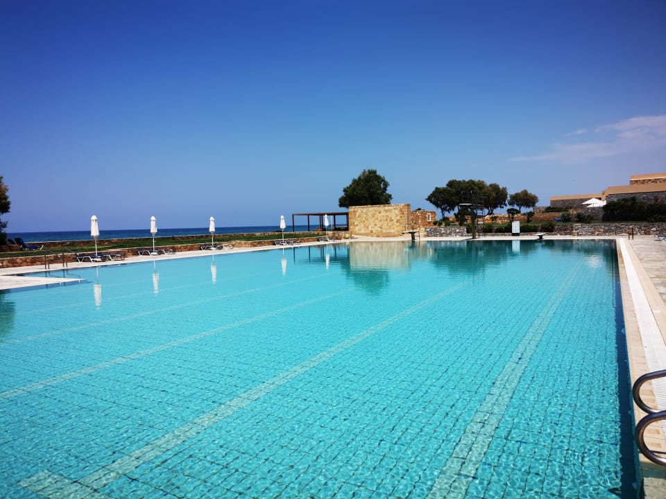 Pool Kernos Beach Hotel & Bungalows