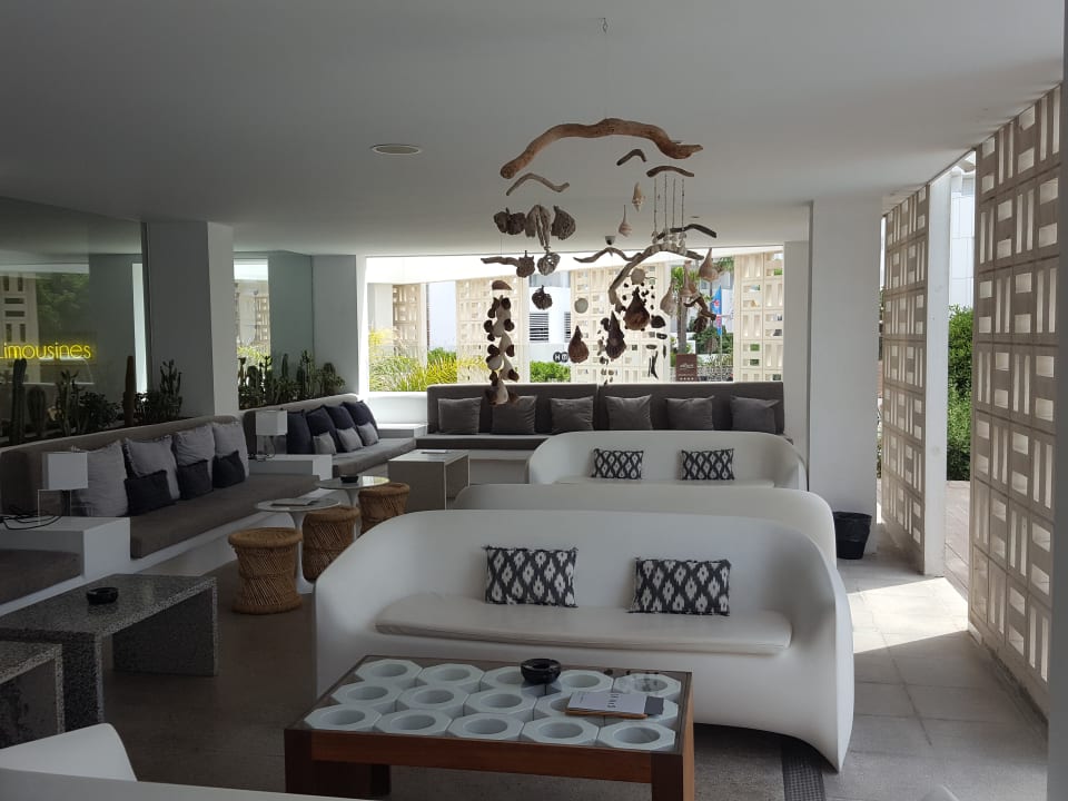 Lobby HM Balanguera Beach