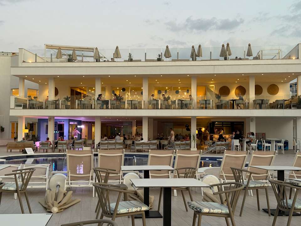 Außenansicht Parque Nereida Suites Hotel