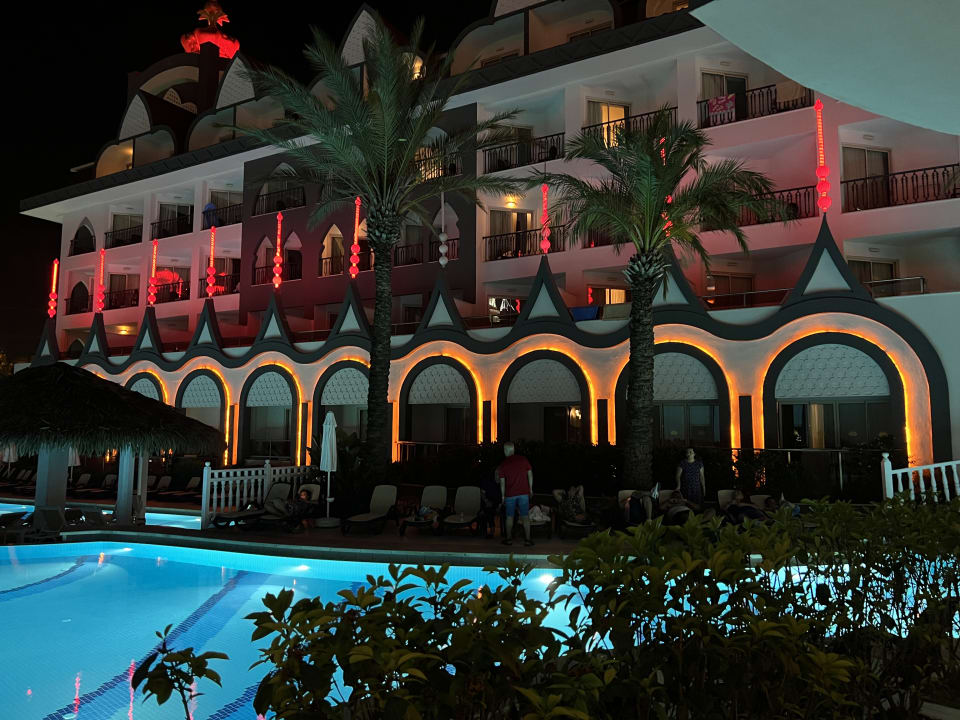 Außenansicht Well Palace Side