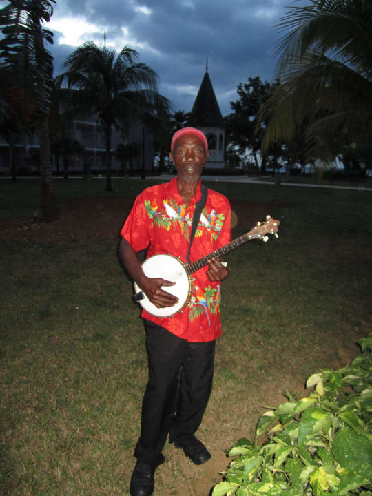 Straßenmusiker Hotel Riu Palace Tropical Bay