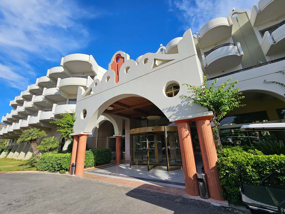 Außenansicht Atrium Palace Thalasso Spa Resort & Villas