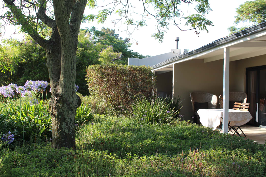 Gartenanlage The Jordan Suites