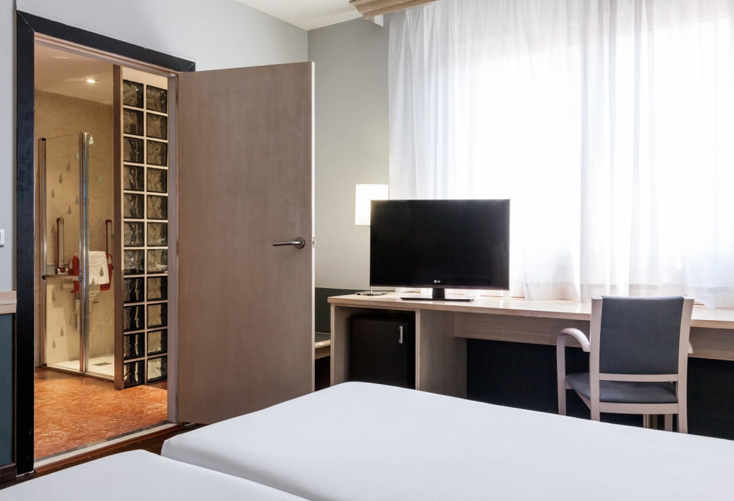 Habitación accesible Ilunion Bel Art Ilunion Bel-Art