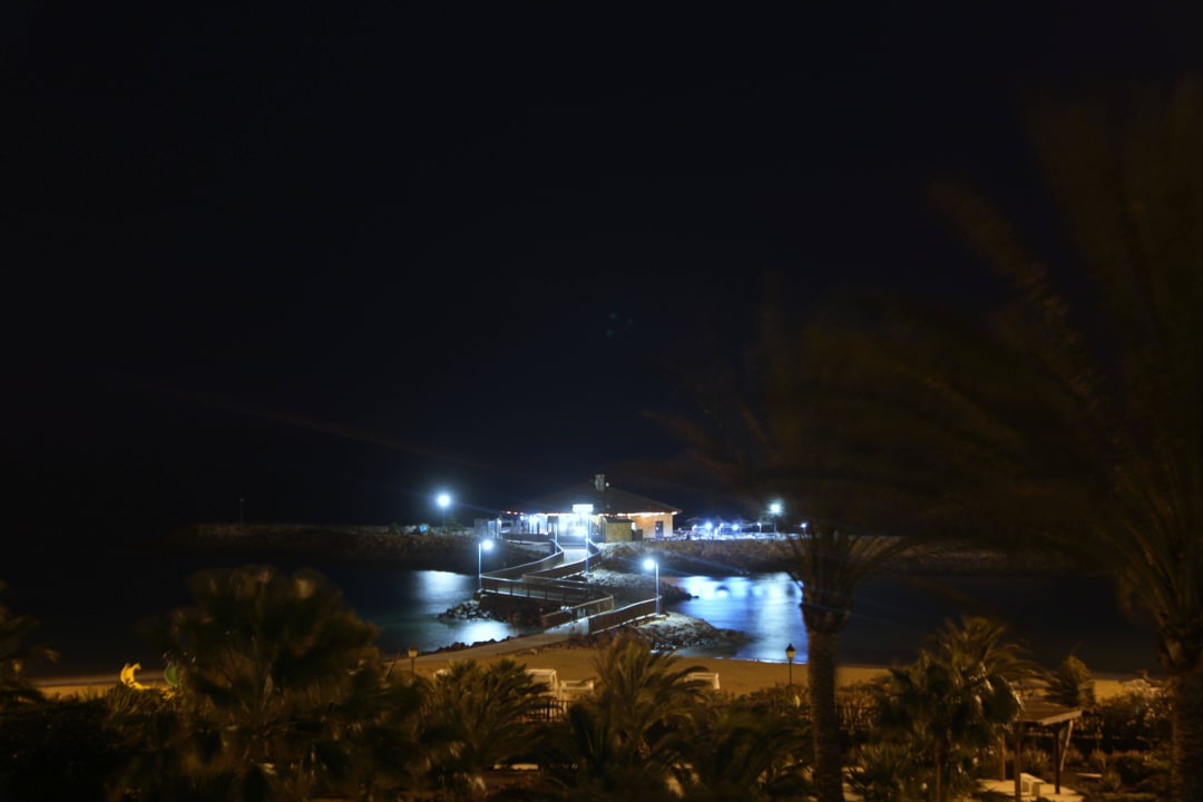 Restauracja nocą Elba Carlota Beach & Golf Resort