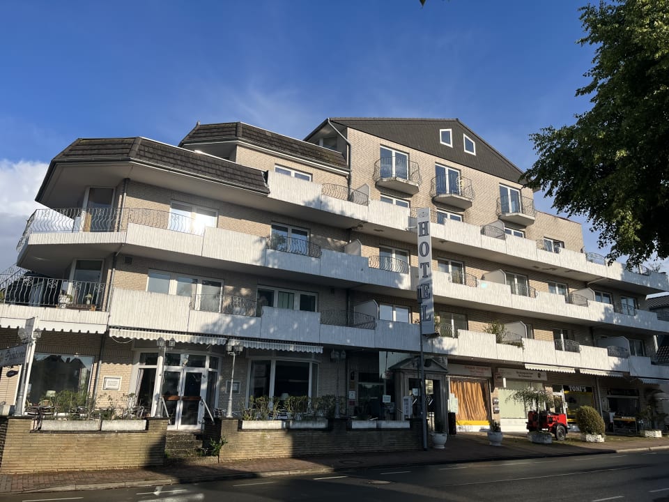 Außenansicht Parkhotel Deutsches Haus