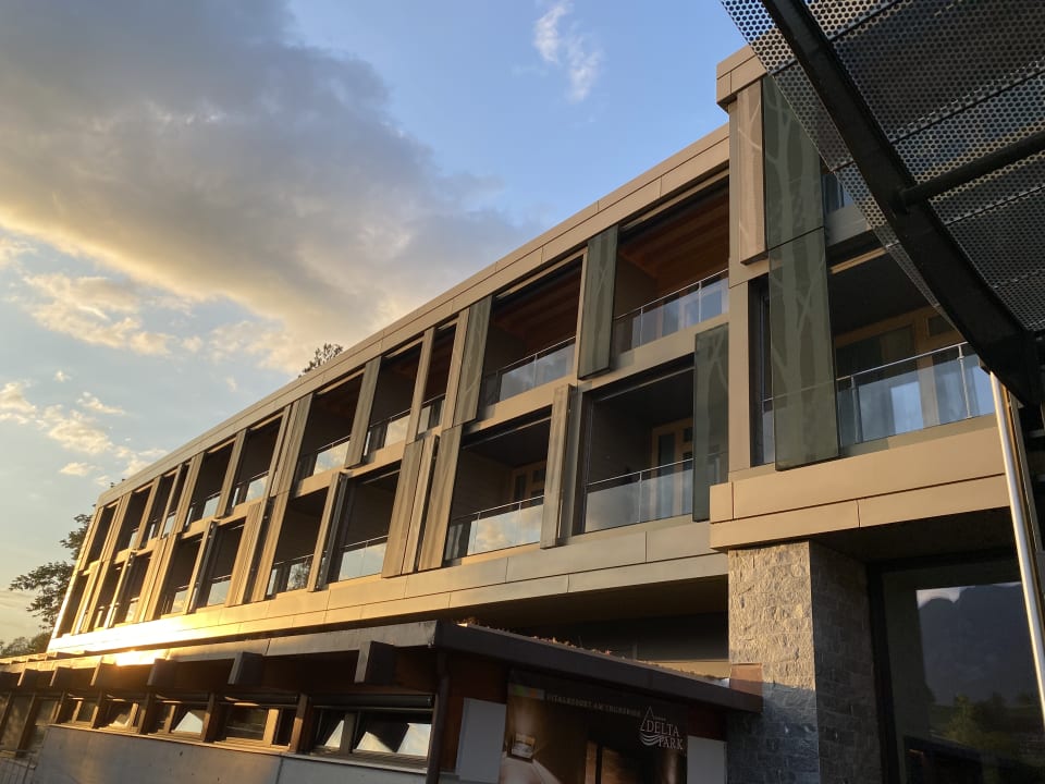 Außenansicht Deltapark Vitalresort