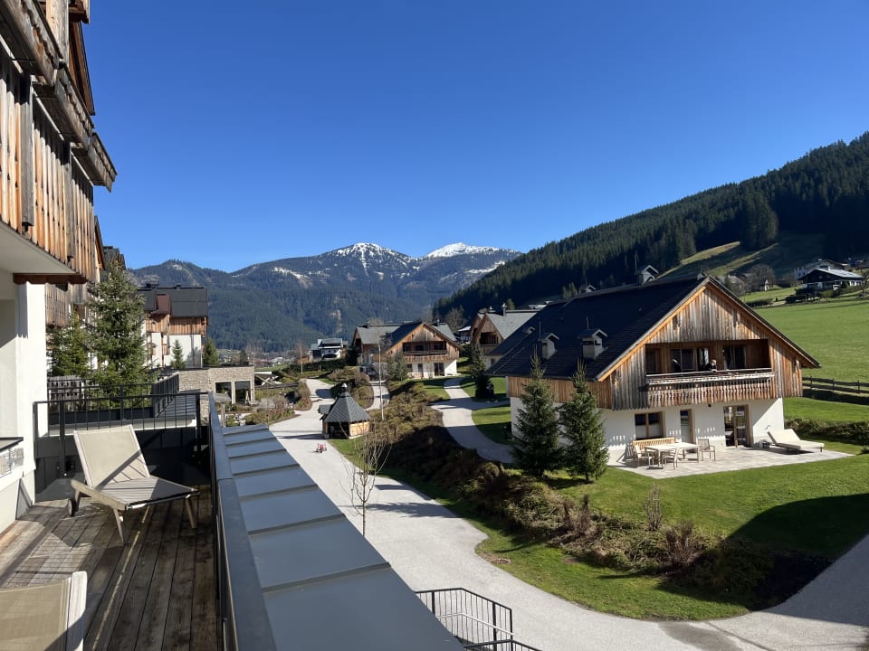 Ausblick Dachsteinkönig - Familux Resort