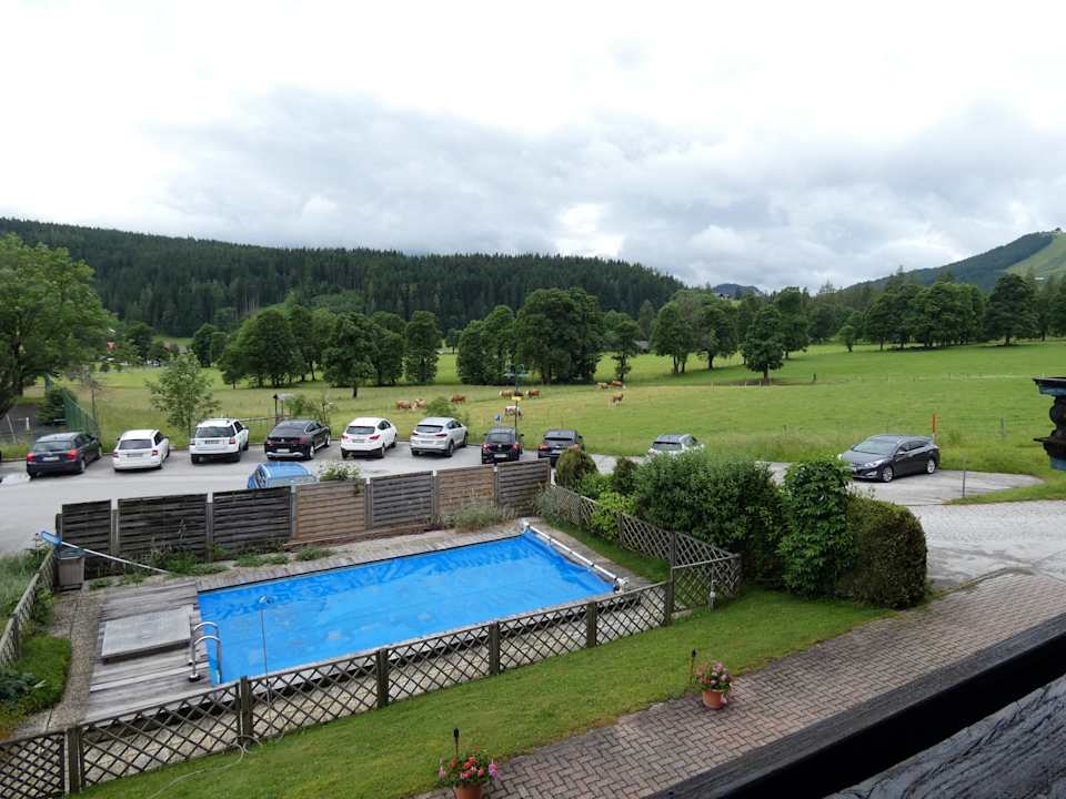 Pool Ferienhotel Knollhof