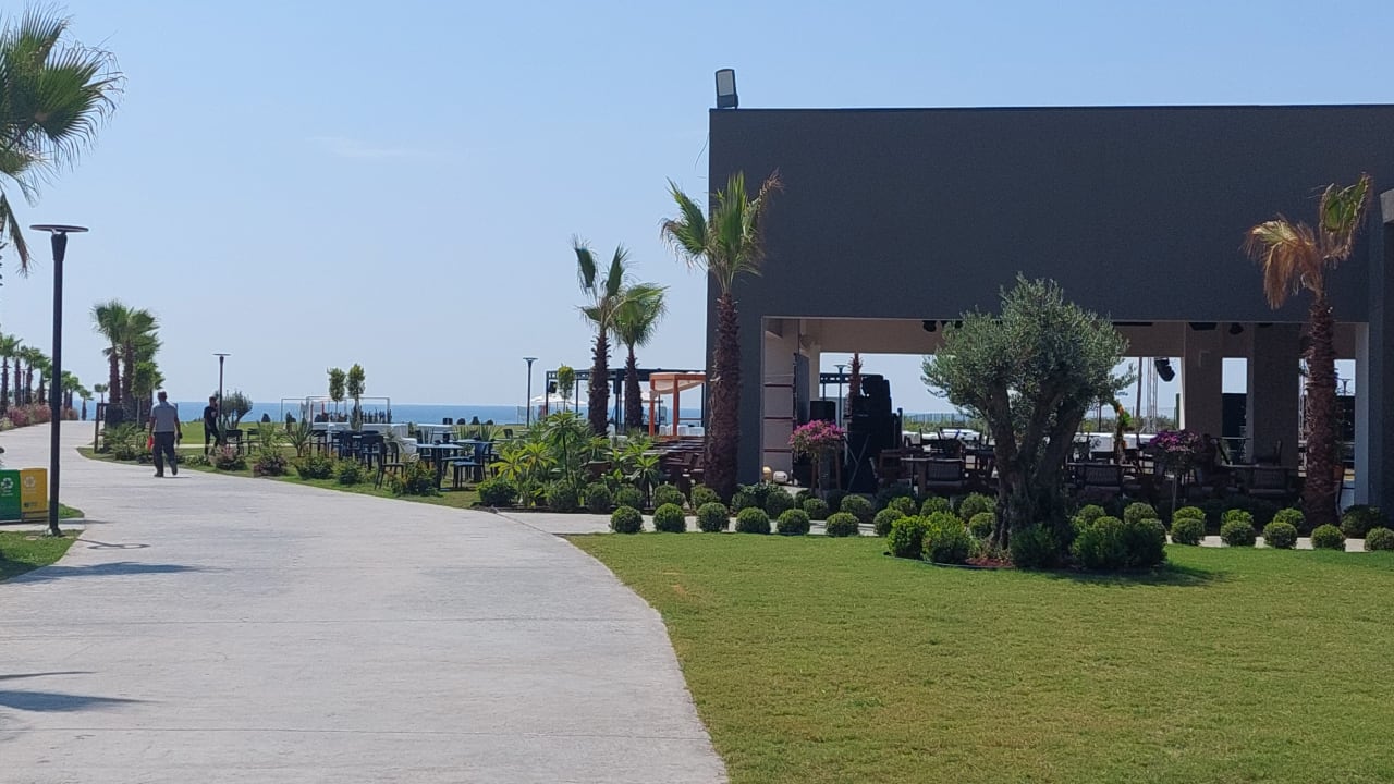 Gastro Jacaranda Luxury Resort