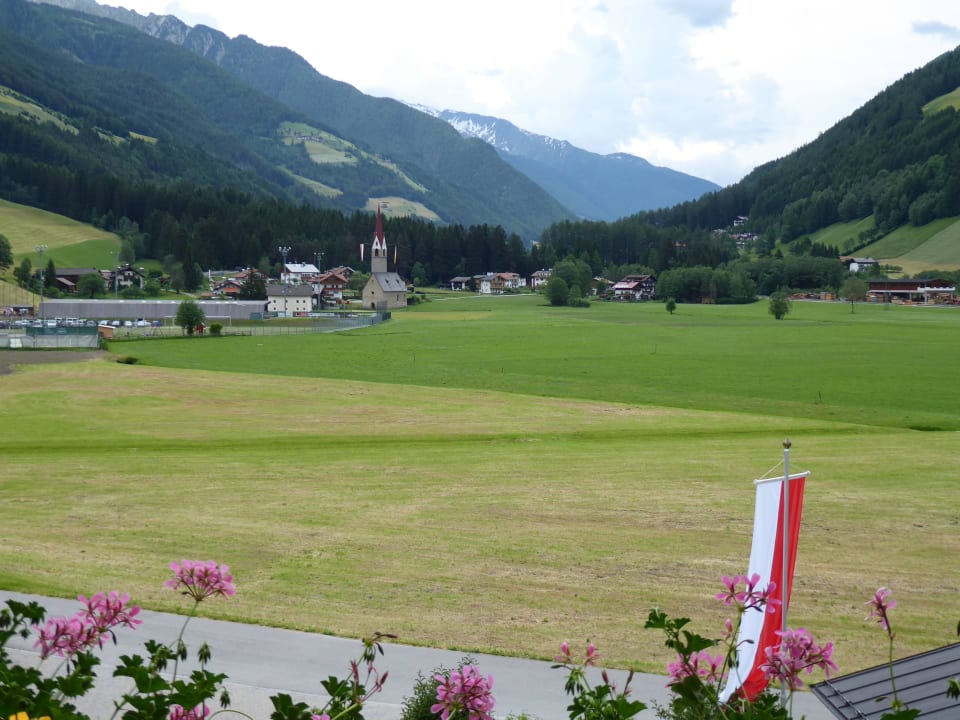 Panoramazimmer 306 Blick vom Balkon Hotel Martinshof
