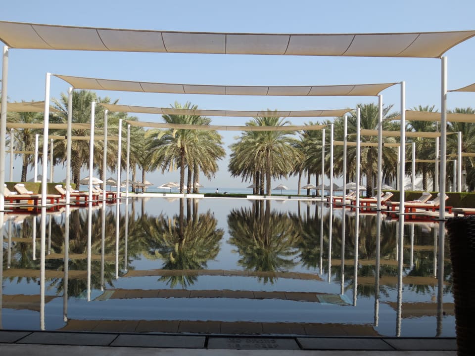 6 Serai Pool The Chedi Muscat