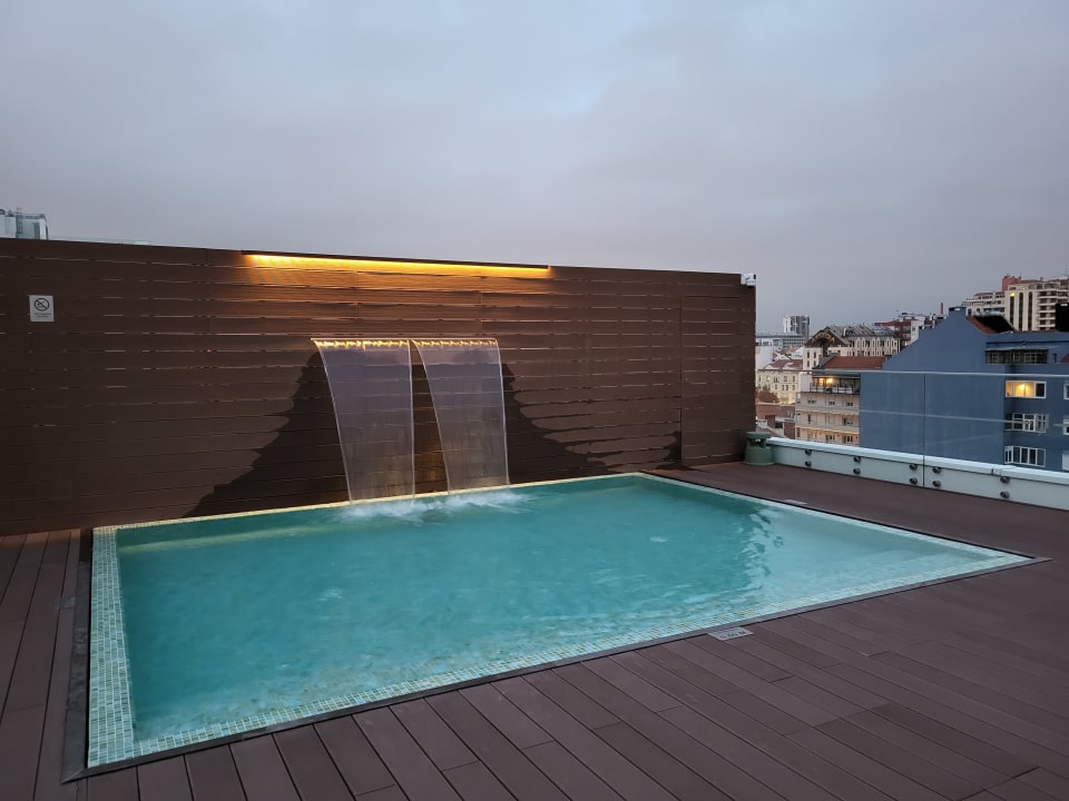 Pool Jupiter Lisboa  Hotel