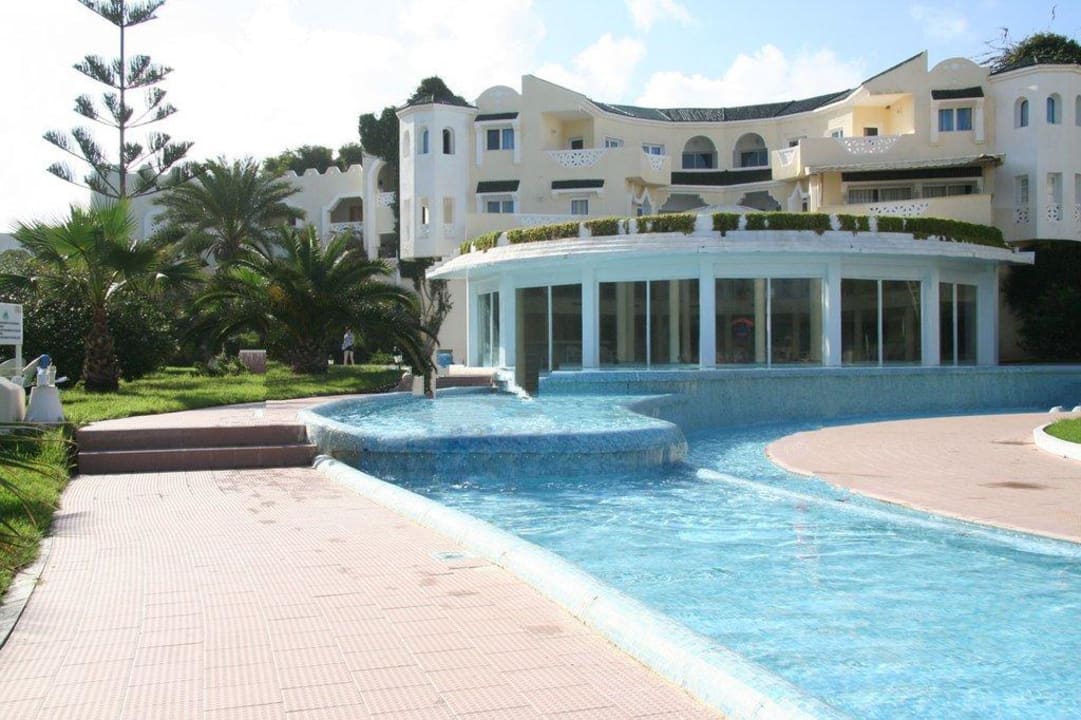 Das Pool mit Hallenbad Mahdia Beach & Aquapark