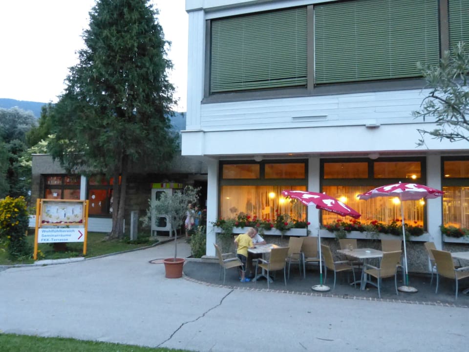 Außenansicht Restaurant Sonnenresort Ossiacher See