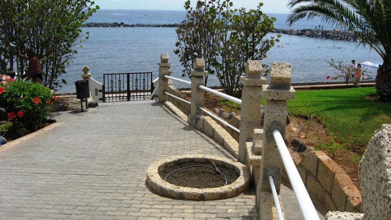 Gartenanlage zum Strand Hotel Riu Palace Tenerife