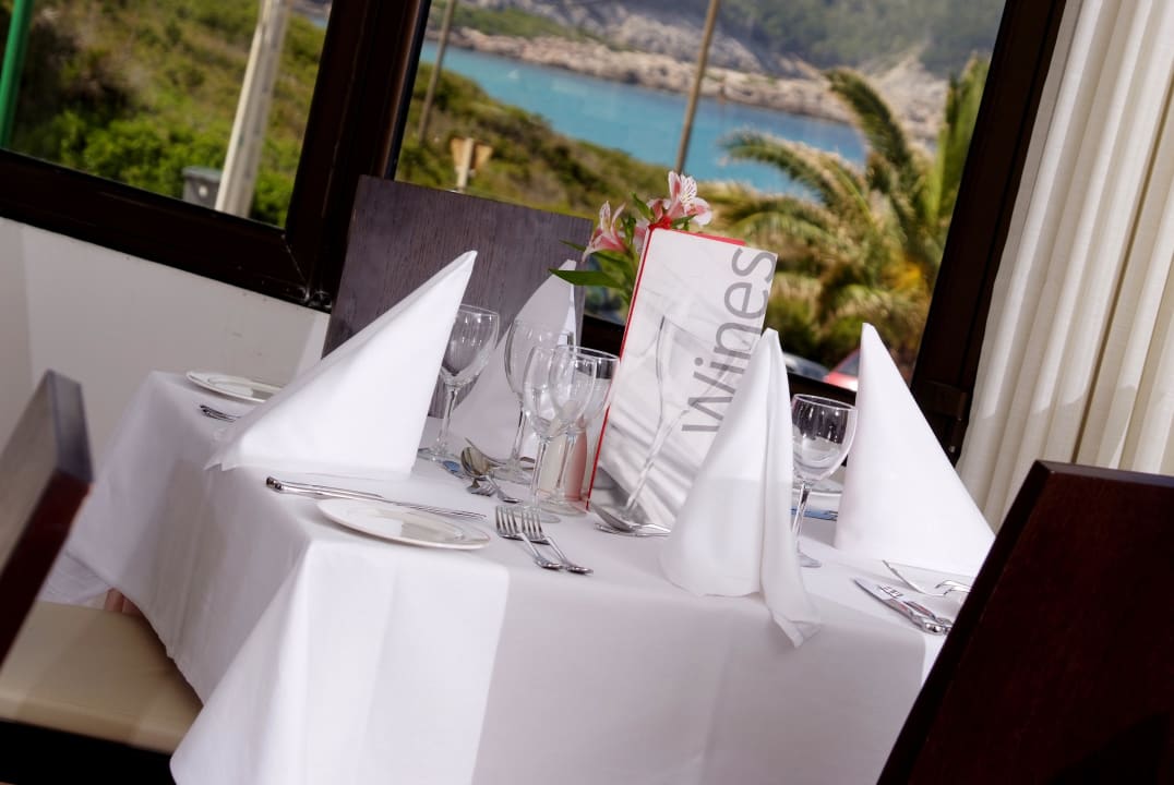 Aussicht vom Restaurant Hotel & Spa S'Entrador Playa