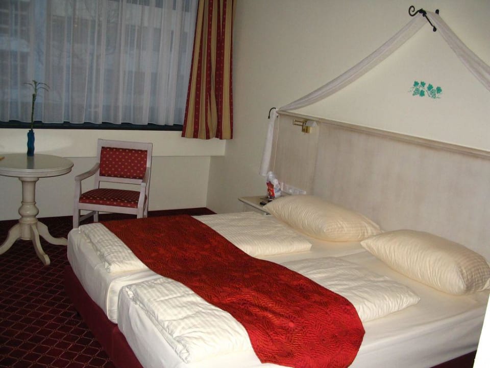 Zimmer 303 Hotel Chateau Kurfürstendamm