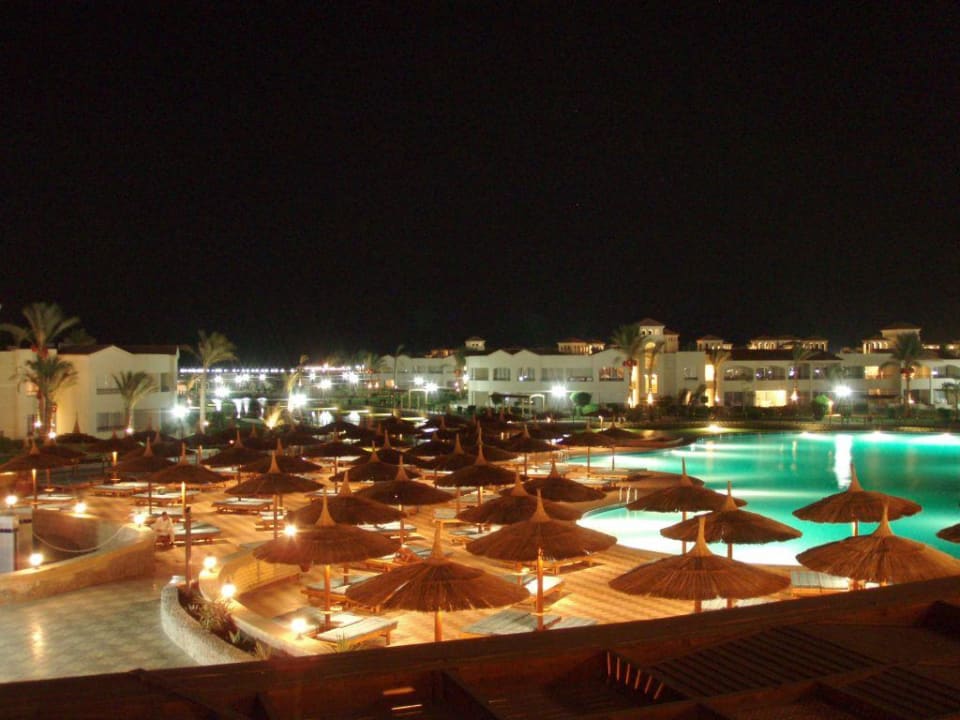 Dana Beach bei Nacht Pickalbatros Dana Beach Resort - Hurghada