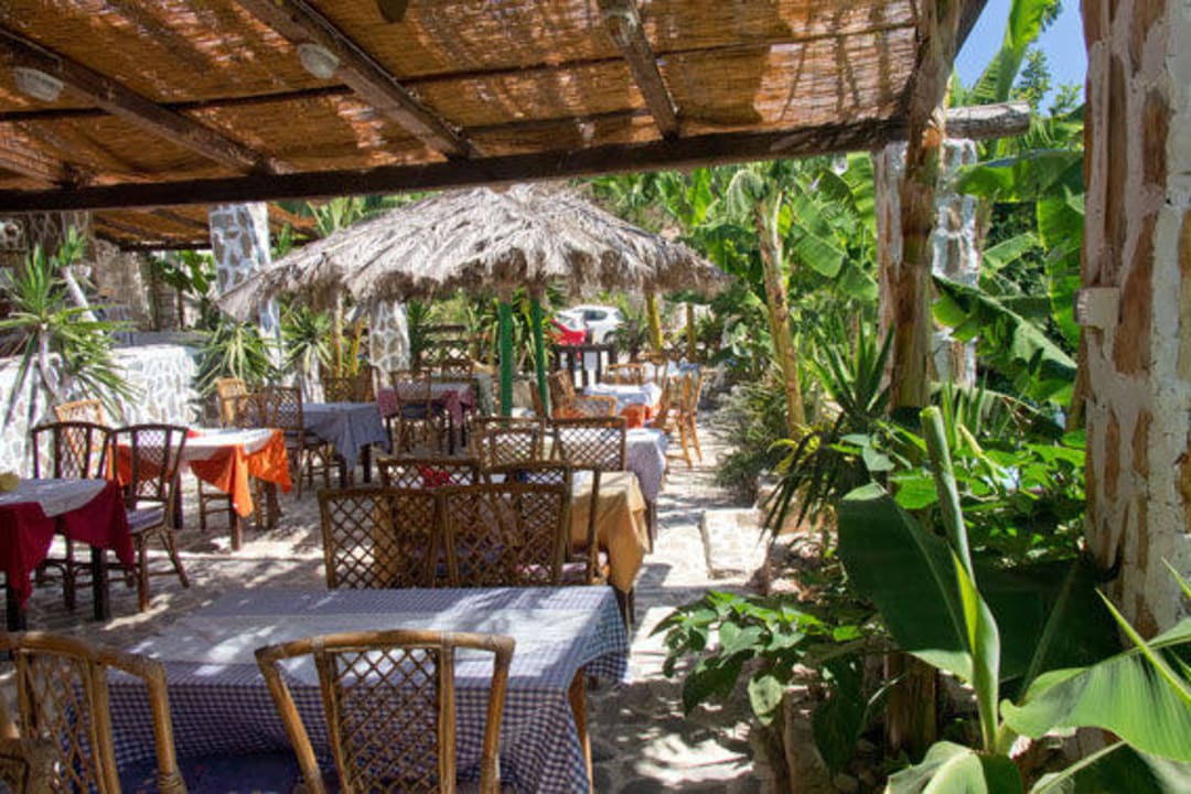 Ein Platz zum abendlichen Verweilen Stone Village Petrino Horio