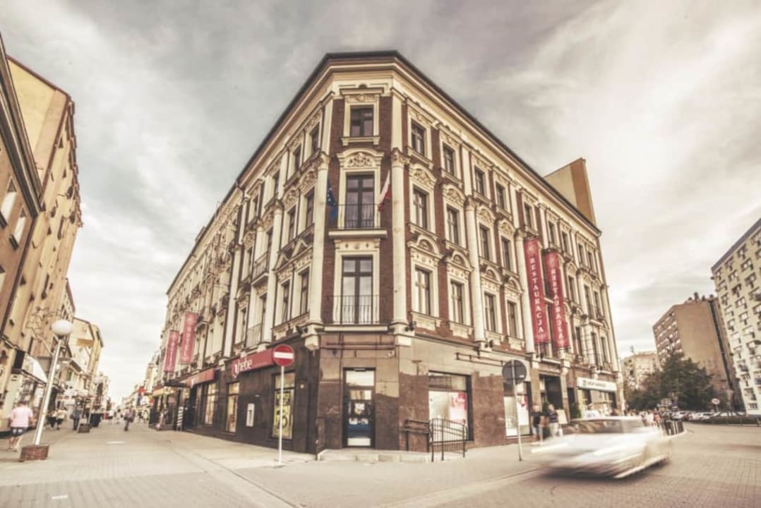 Widok z zewnątrz Hotel Centrum Sosnowiec
