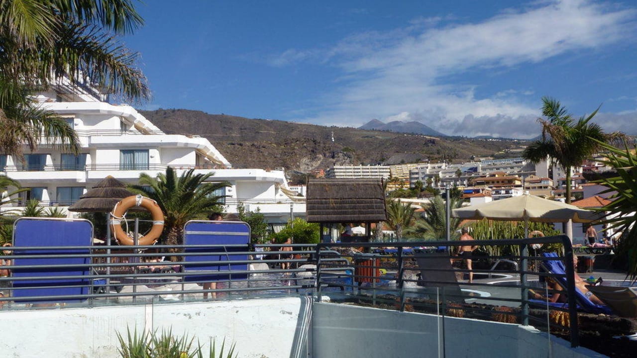 Blick von der Poolanlage auf den Tede Barceló Santiago - Adults Only